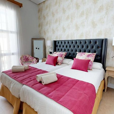 Hostal Boutique La Espanola Рота Экстерьер фото