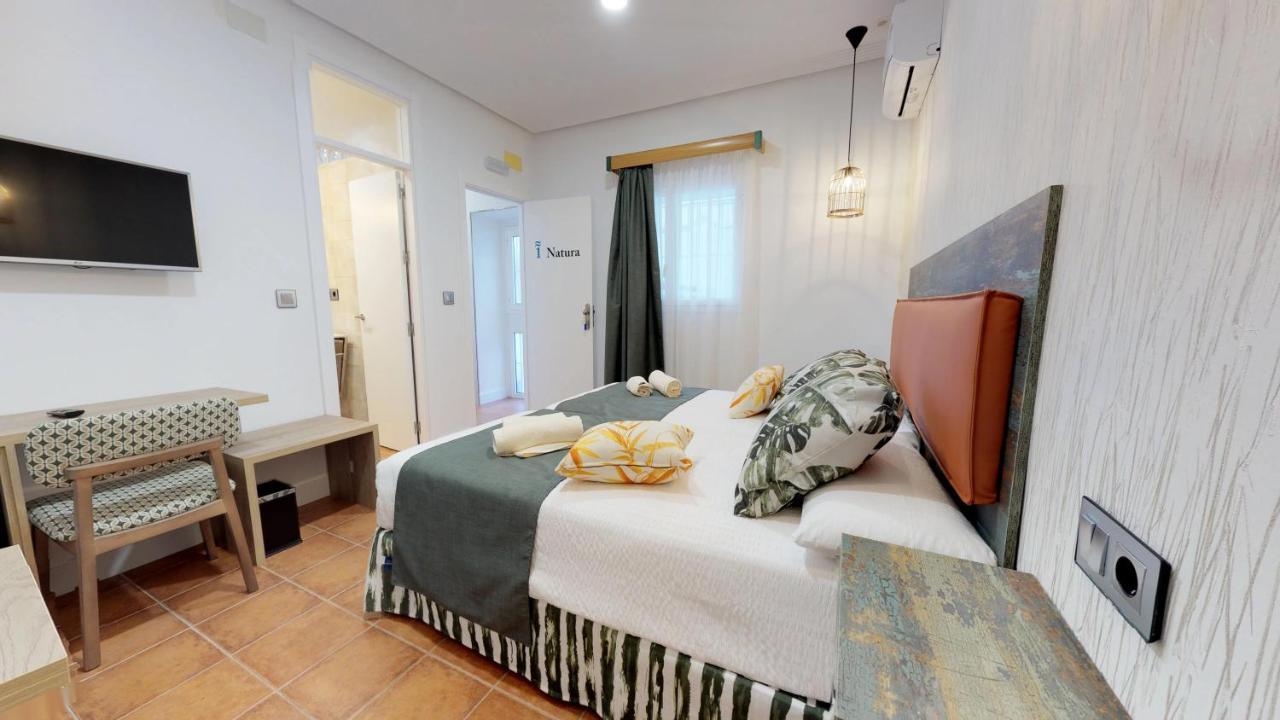 Hostal Boutique La Espanola Рота Экстерьер фото