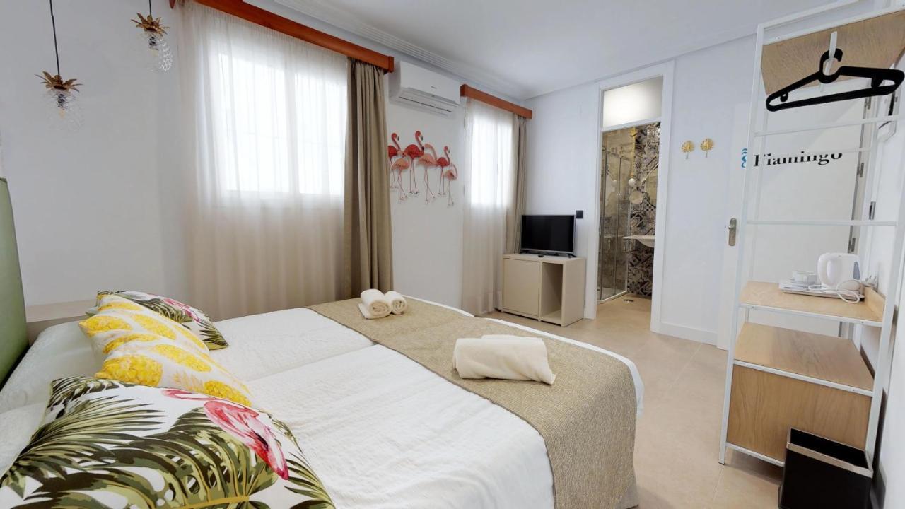 Hostal Boutique La Espanola Рота Экстерьер фото