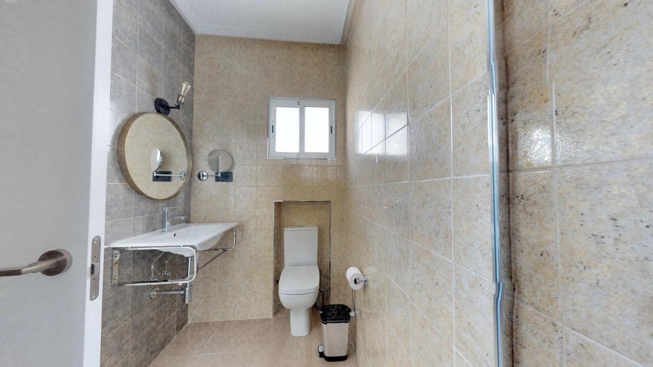 Hostal Boutique La Espanola Рота Экстерьер фото